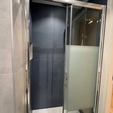 Comodo Monolocale A 2 Minuti Da Stazione Apartment *